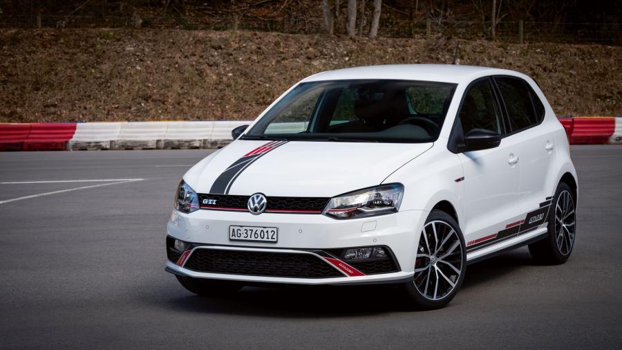  Volkswagen Polo GTi 230 2016 года  (фото 3 из 11)